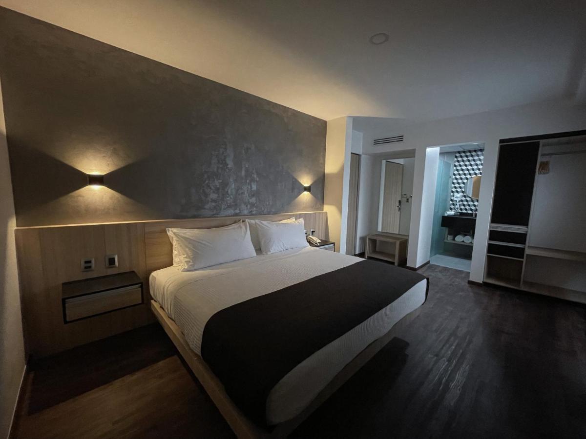 Fato Hotel Queretaro Ngoại thất bức ảnh
